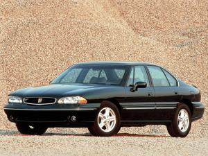 Pontiac Bonneville SE 1996 года